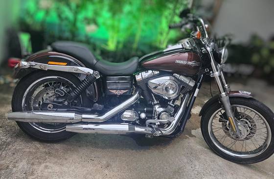 HARLEY-DAVIDSON DYNA SUPER GLIDE CUSTOM 